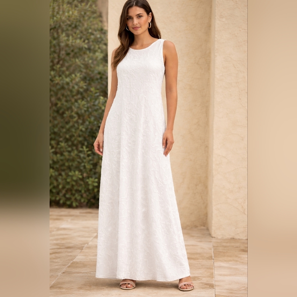 Vince Camuto Textured Sleeveless Maxi Dress White NWT Small